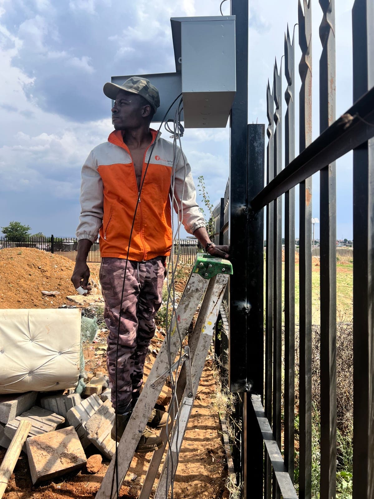 TP Electro technician working on site